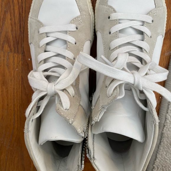 Brand new Vince sneakers - Picture 3 of 4